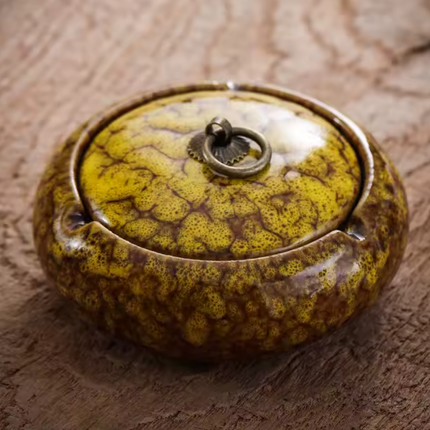 Keramik-Aschenbecher mit Deckel – Stilvoll & Funktional