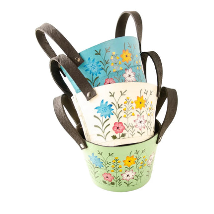 Pflanzgefäße aus recycelten Reifen